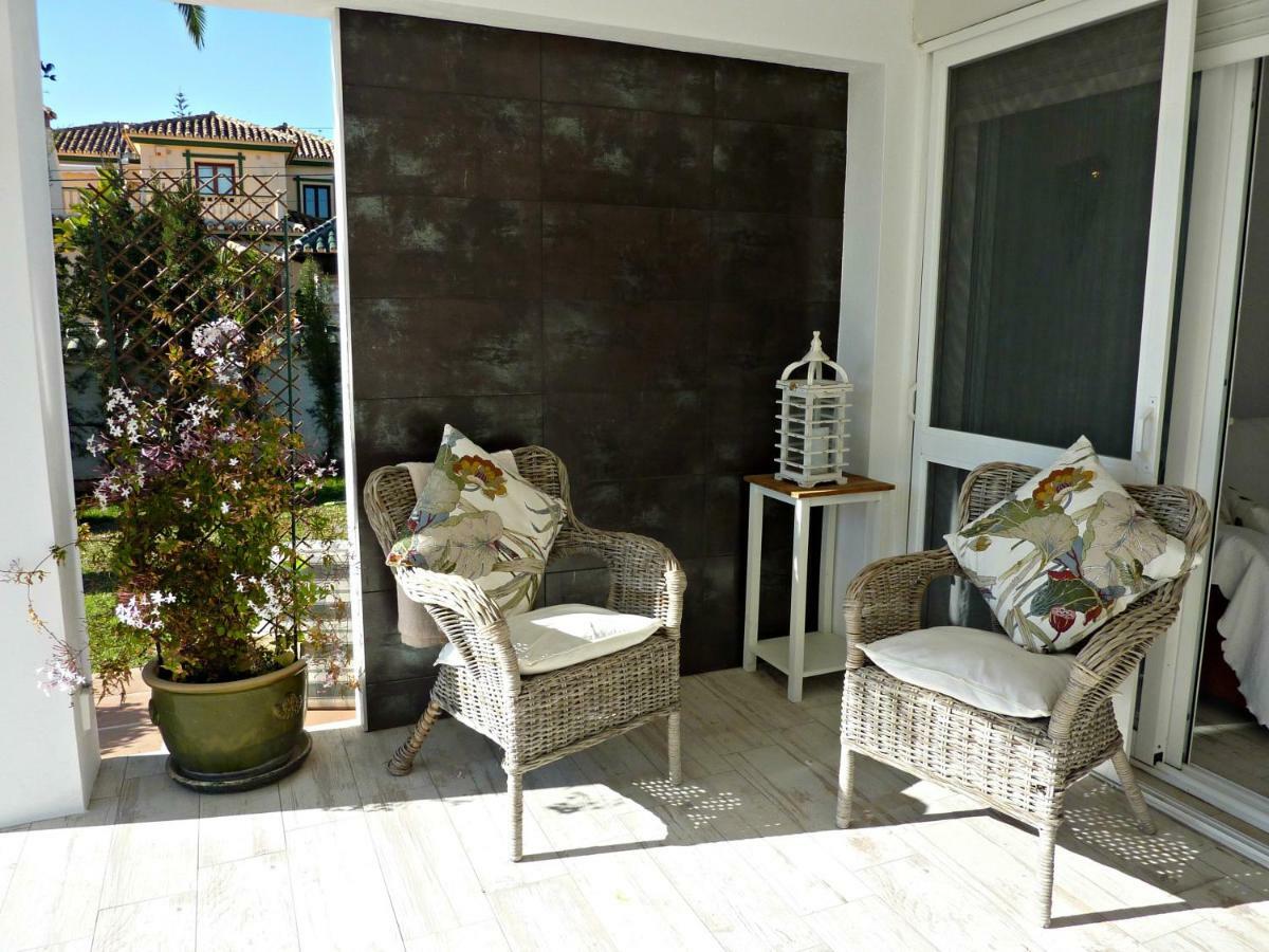 Villa Breeze Boutique Guest Rooms, Marbella Sitio de Calahonda Exteriör bild