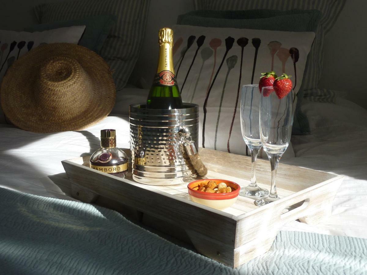 Villa Breeze Boutique Guest Rooms, Marbella Sitio de Calahonda Exteriör bild