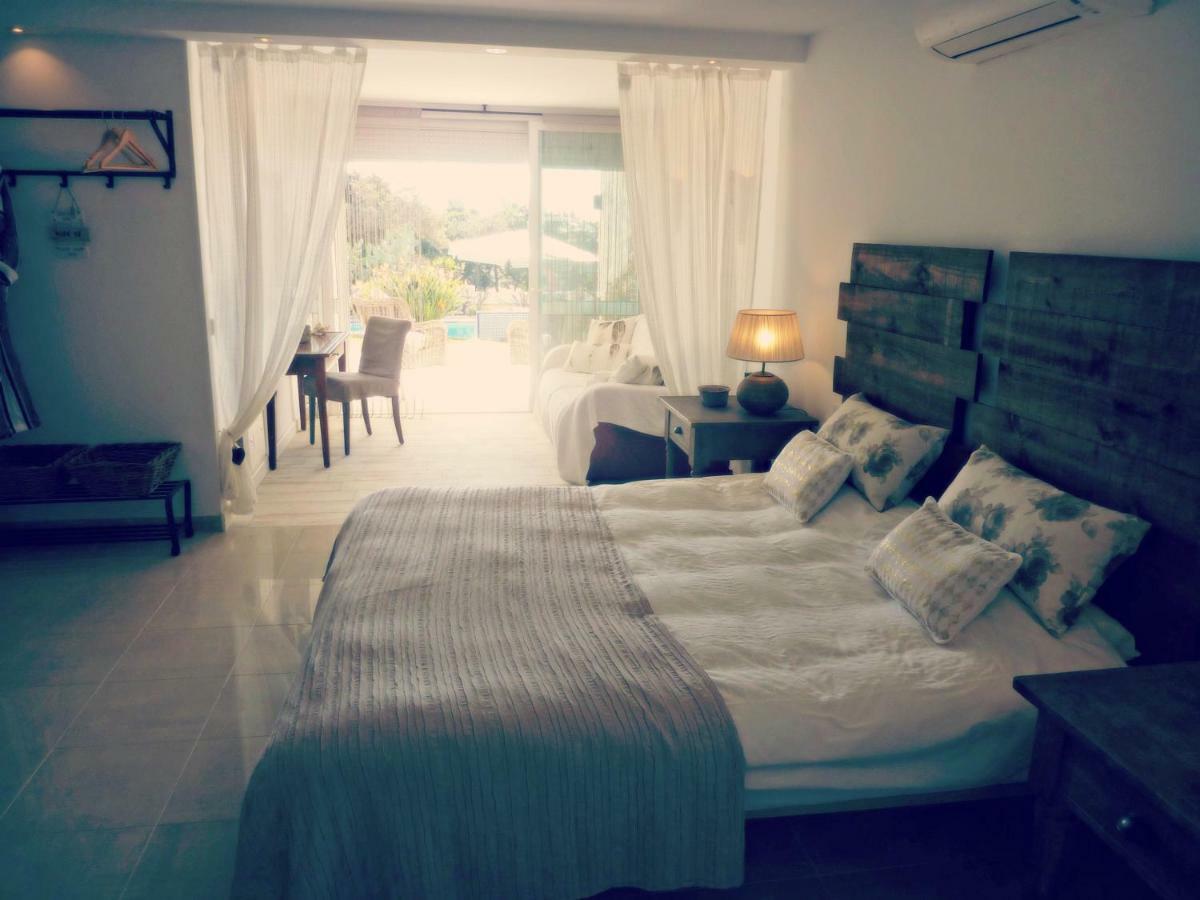 Villa Breeze Boutique Guest Rooms, Marbella Sitio de Calahonda Exteriör bild